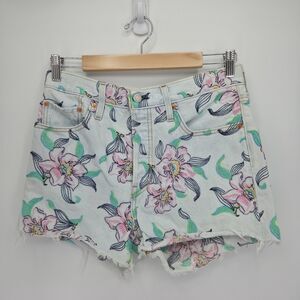 Levi's 501 High Rise Floral Embroidered Cut-Off Denim Shorts Womens Size 28
